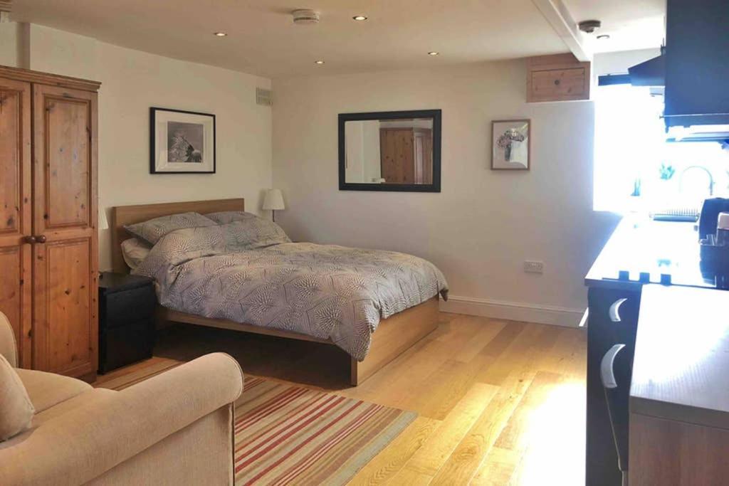 Modern Studio Apartment Near Town Centre 浦耳 外观 照片