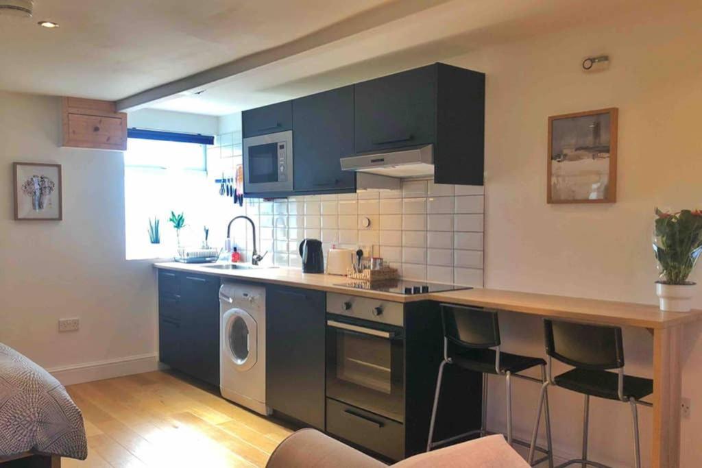 Modern Studio Apartment Near Town Centre 浦耳 外观 照片